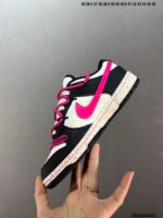 NIKE DUNK SB LOW