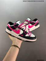 NIKE DUNK SB LOW